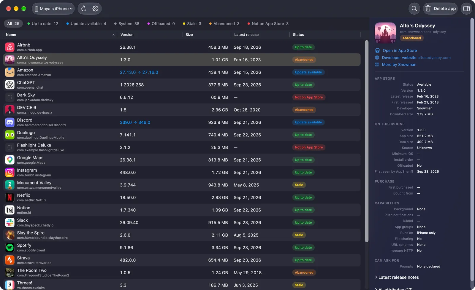 AppSheriff window listing the apps on Maya's iPhone with their sizes, versions and statuses such as Update available, Stale, Abandoned and Not on App Store, with Alto's Odyssey open in the inspector